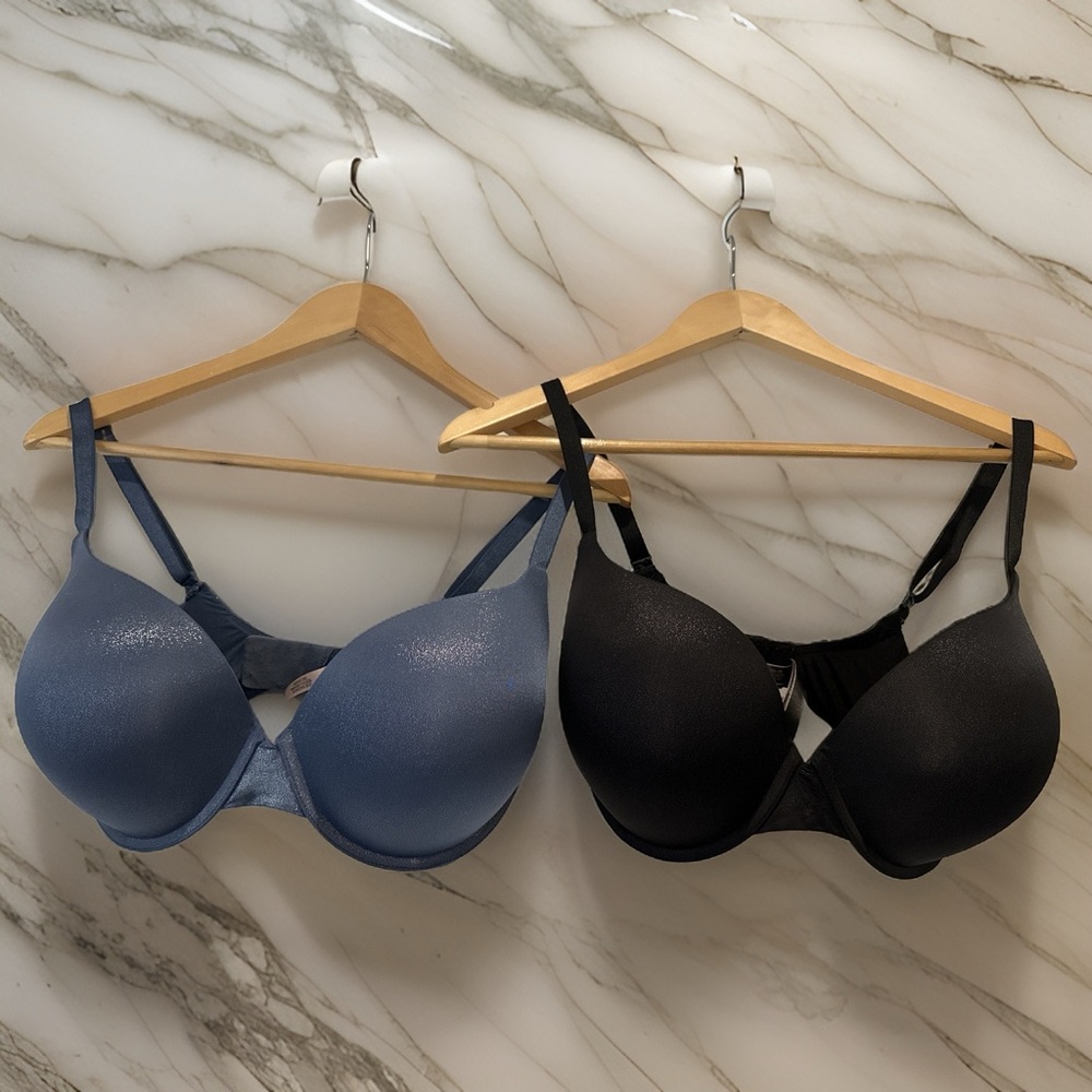 Lot of 2 Victoria’s Secret 36ddd with underwire bras